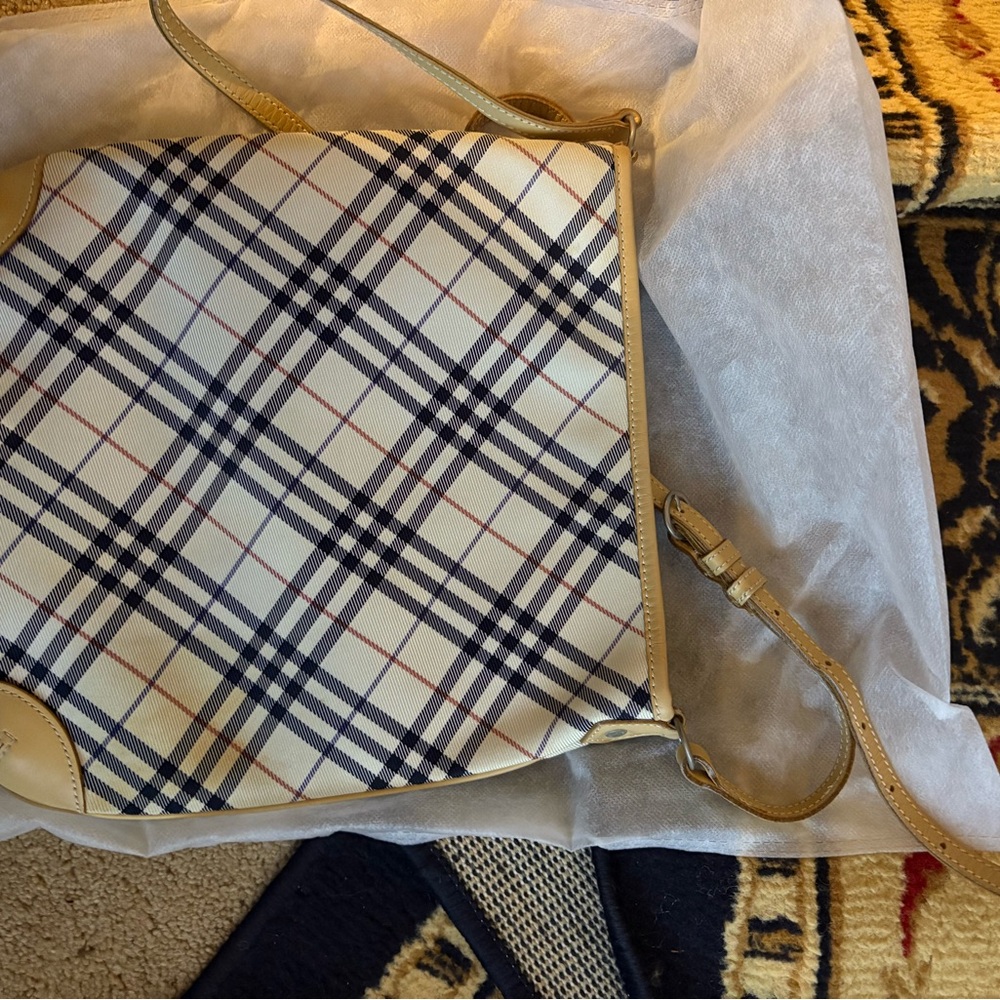 Burberry‎ Tan and Blue Check Shoulder project - Picture 2 of 16